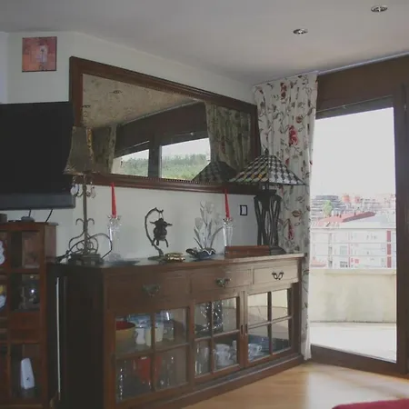 Tu ático En C Garaje 7 Min De Silgar Apartamento